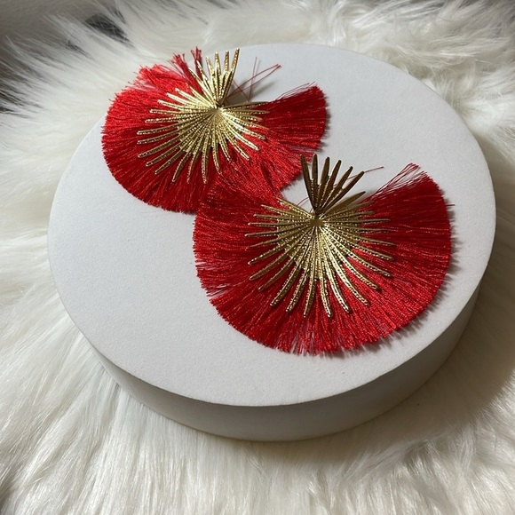 Red Fan Fringe Oversized Statement Earrings - Picture 4 of 10
